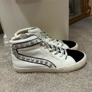 Vintage Havana limited edition sneaker